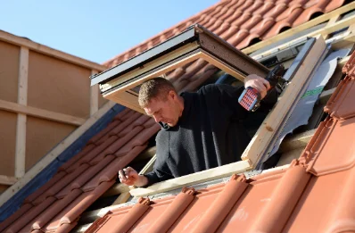 Pose de fenêtres de toit Velux à Rentières